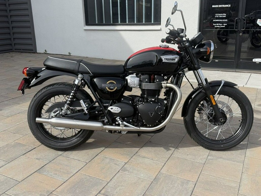 2026 Triumph Bonneville T100 Jet black