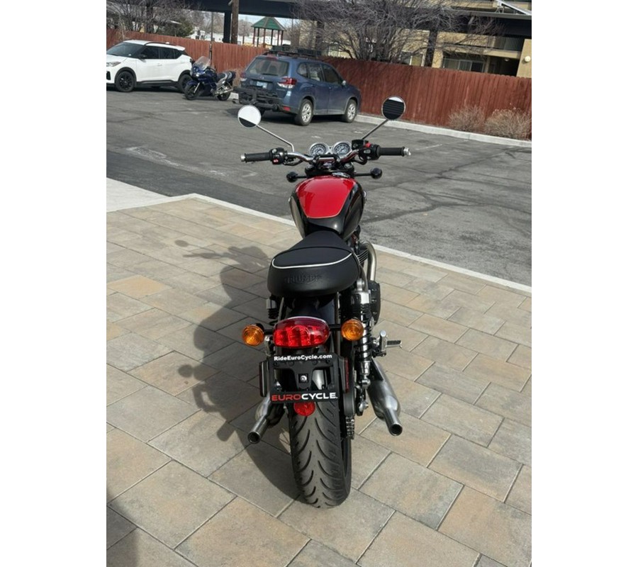 2026 Triumph Bonneville T100 Jet black