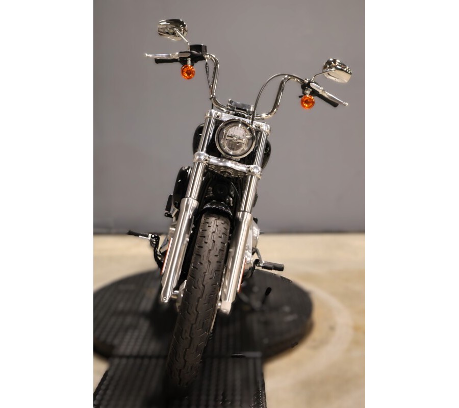 2023 Harley-Davidson Softail Standard FXST