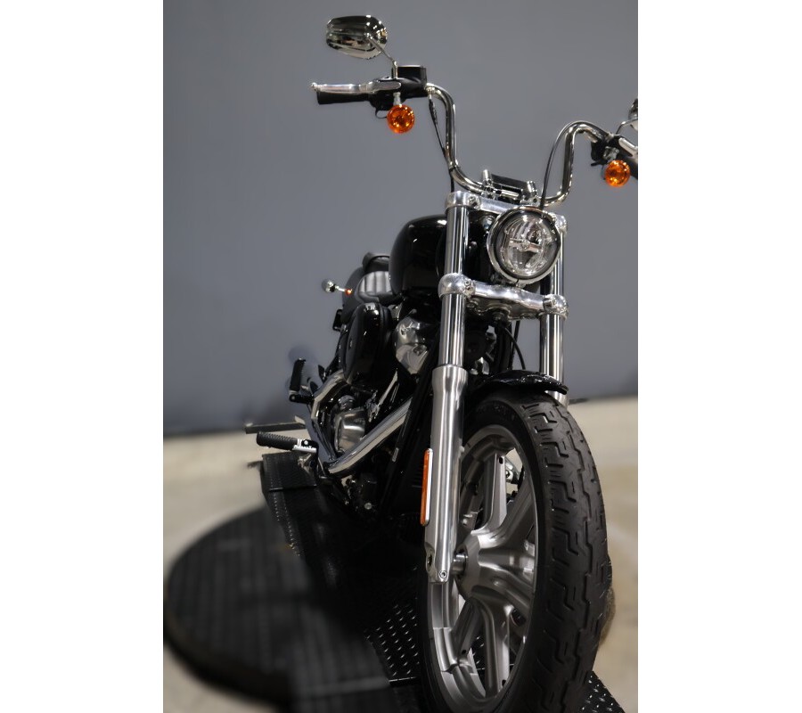 2023 Harley-Davidson Softail Standard FXST