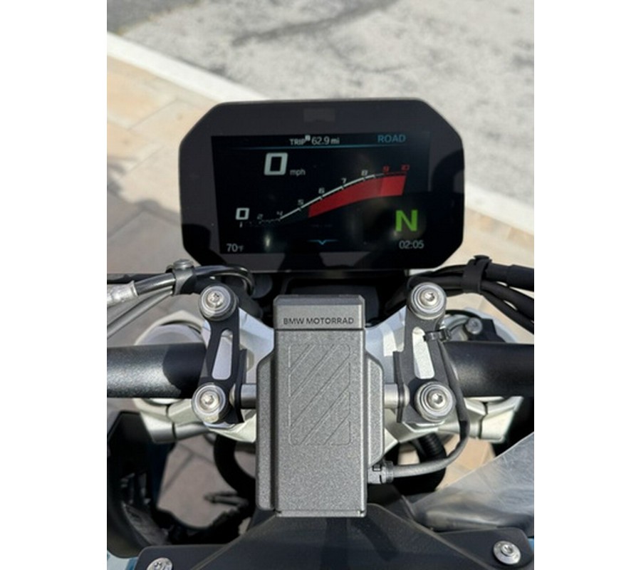 2026 BMW R 1300 R Snapper Rocks Blue