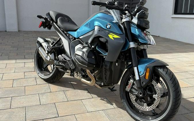 2026 BMW R 1300 R Snapper Rocks Blue