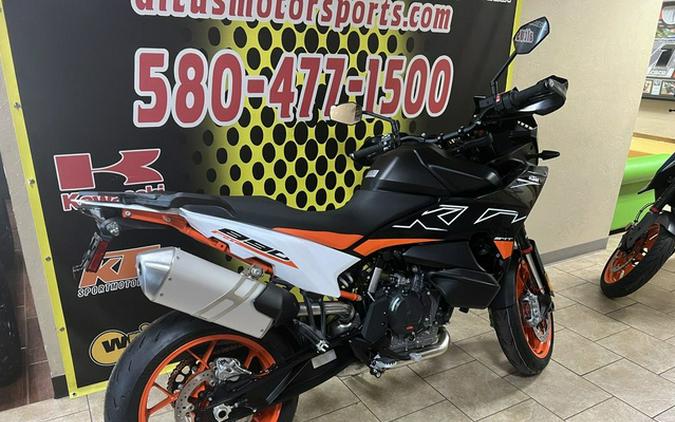 2024 KTM SMT 890