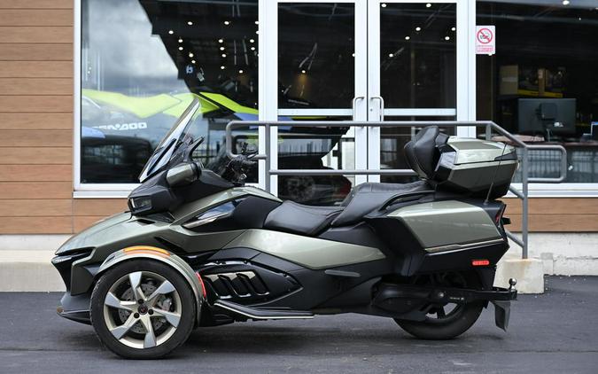 2021 Can-Am® Spyder® RT Sea To Sky SE6