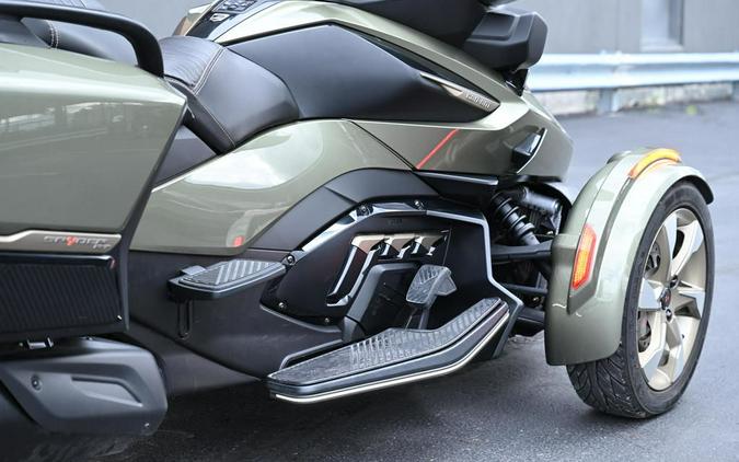 2021 Can-Am® Spyder® RT Sea To Sky SE6