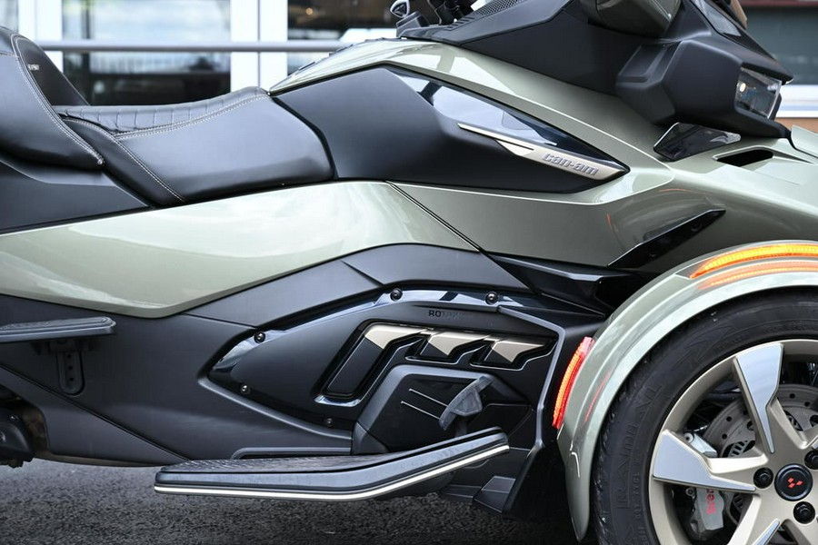 2021 Can-Am® Spyder® RT Sea To Sky SE6