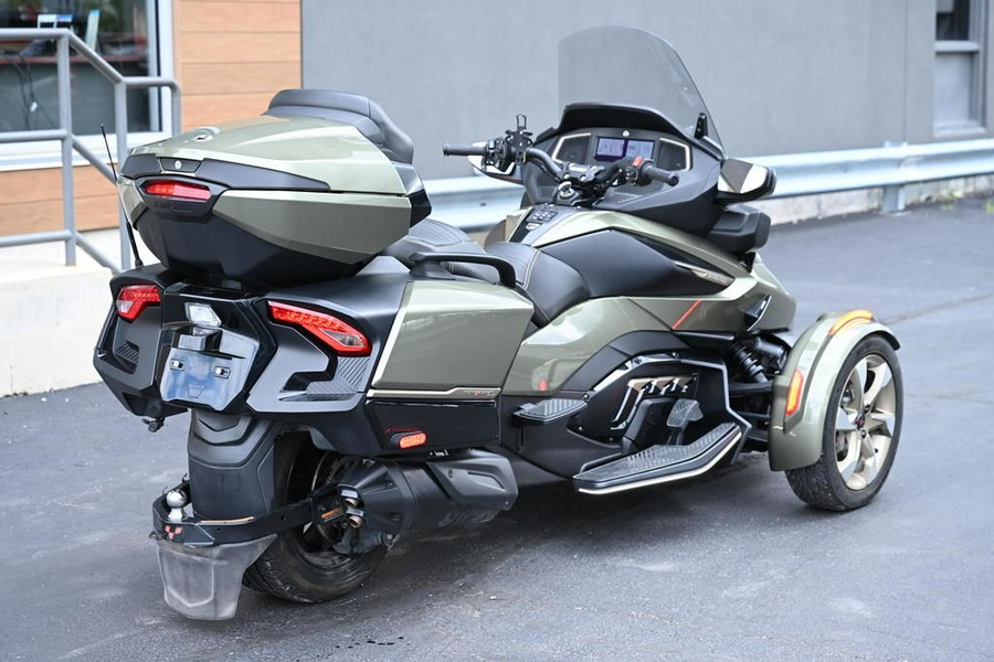 2021 Can-Am® Spyder® RT Sea To Sky SE6