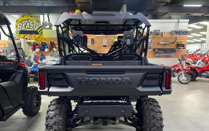 2025 Honda® Pioneer 1000-6 Crew Deluxe