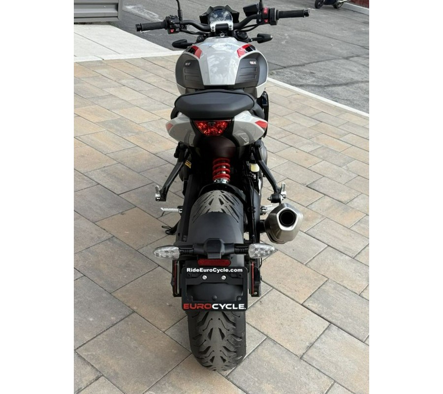 2026 Triumph Trident 800 Ash grey