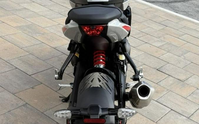 2026 Triumph Trident 800 Ash grey