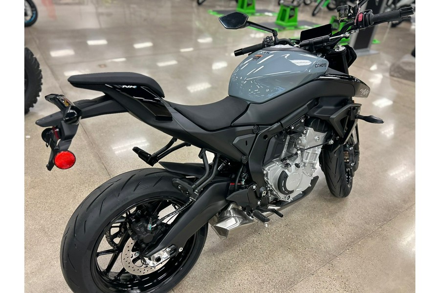 2026 675NK - CFMOTO