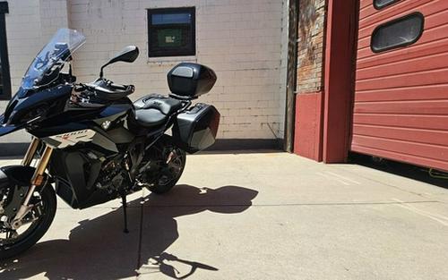 2025 BMW S 1000 XR Black Storm Metallic 2