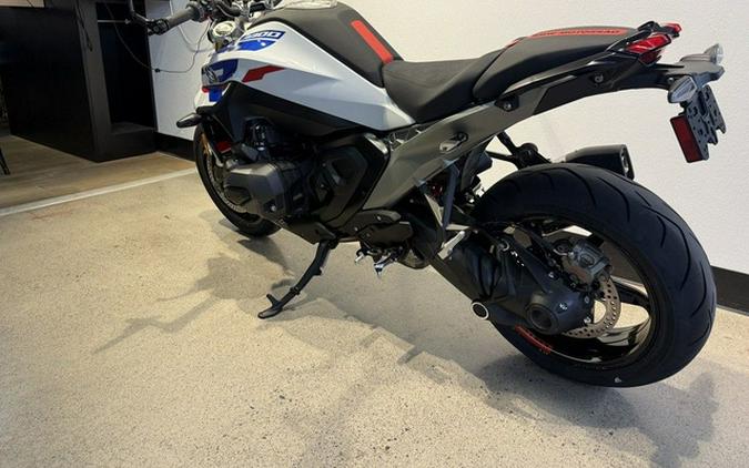 2026 BMW R 1300 R Performance