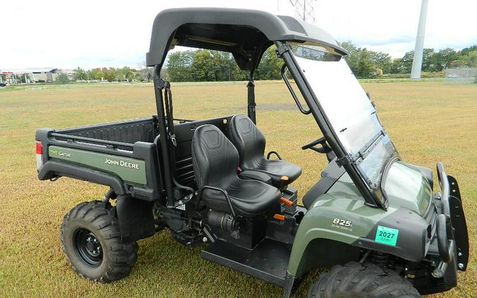 John Deere XUV 825i