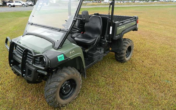 John Deere XUV 825i