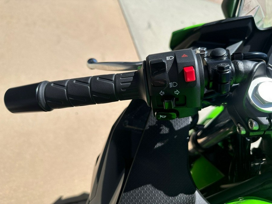 2024 Kawasaki NINJA 500 KRT EDITION SE ABS