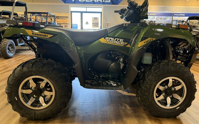 2026 Kawasaki BRUTE FORCE 750 SE EPS Metallic Gold Sparkle Deep Green - 109939