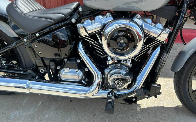 2026 Harley-Davidson® Street Bob® FXBB Dark Billiard Gray Chrome Solo