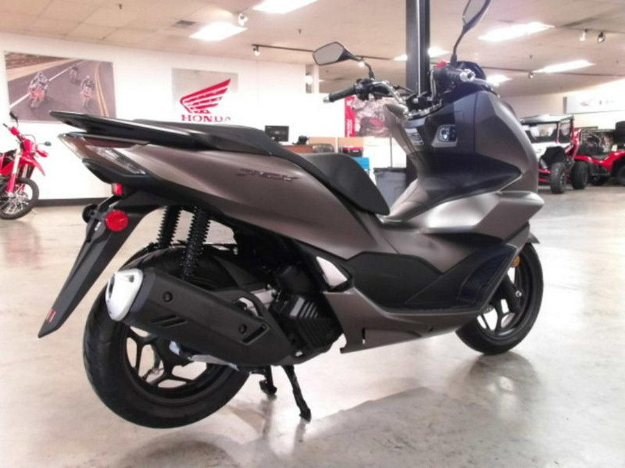 2023 Honda® PCX