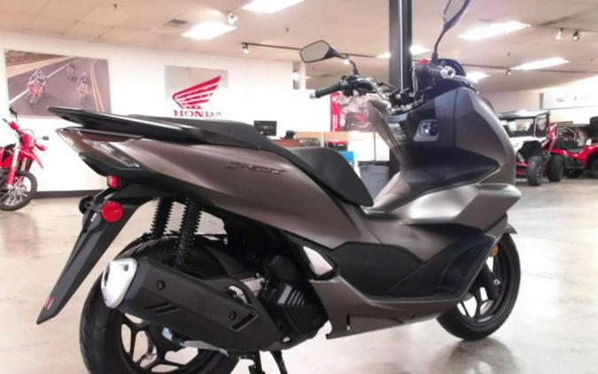 2023 Honda® PCX