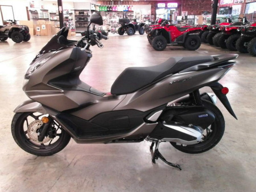 2023 Honda® PCX