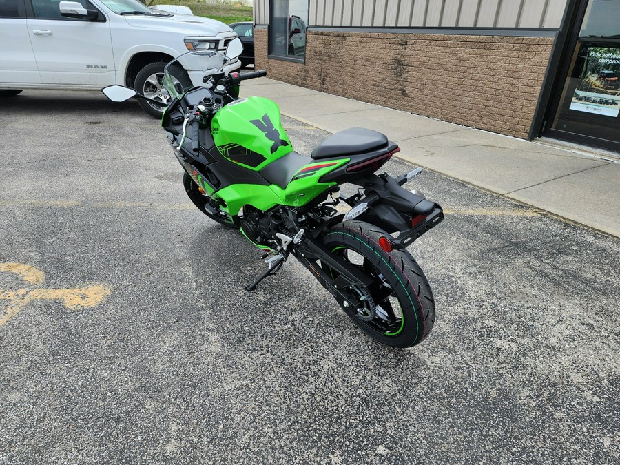 2024 Kawasaki Ninja 500 KRT Edition SE ABS