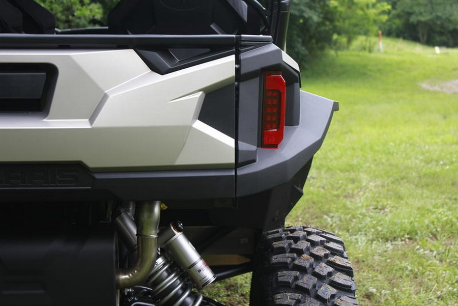 2024 Polaris® General XP 4 1000 Ultimate