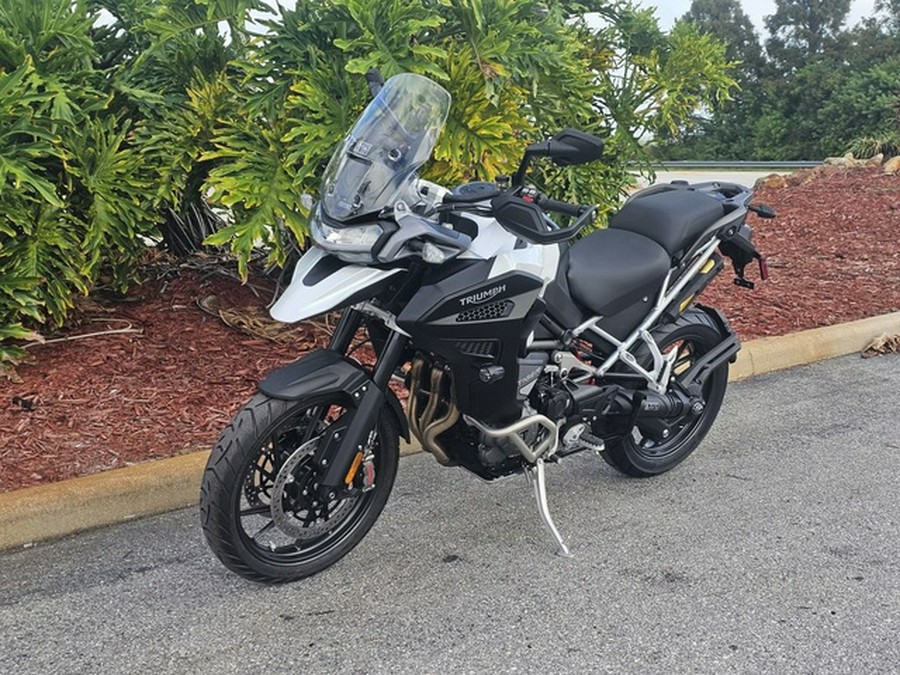 2024 Triumph Tiger 1200 GT Explorer Snowdonia White