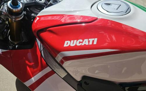 2025 Ducati Panigale V4 Tricolore