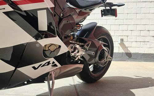 2025 Ducati Panigale V4 Tricolore