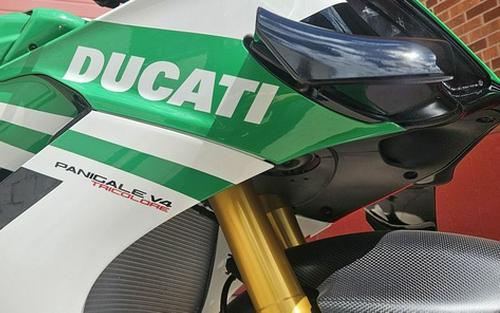 2025 Ducati Panigale V4 Tricolore
