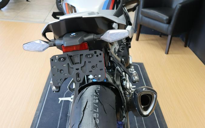 2025 BMW M 1000 R
