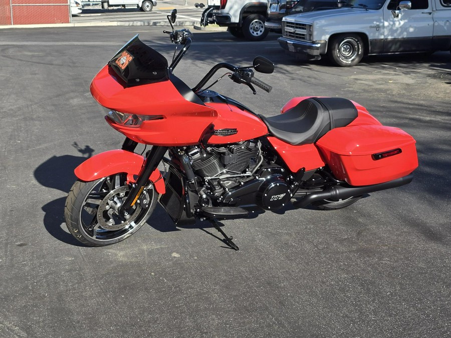 2026 Harley-Davidson® Road Glide® Blood Orange Black Trim