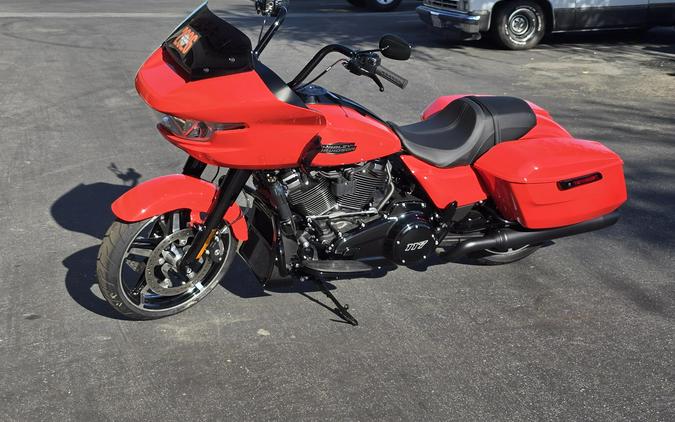 2026 Harley-Davidson® Road Glide® Blood Orange Black Trim