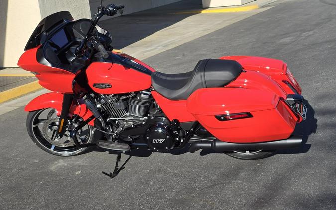 2026 Harley-Davidson® Road Glide® Blood Orange Black Trim