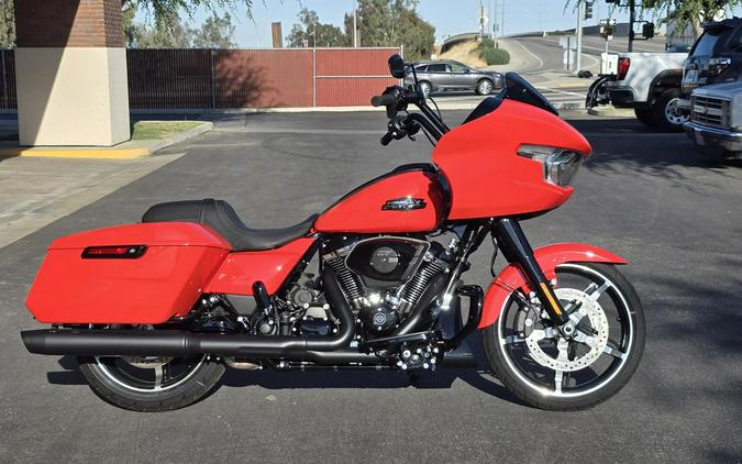 2026 Harley-Davidson® Road Glide® Blood Orange Black Trim
