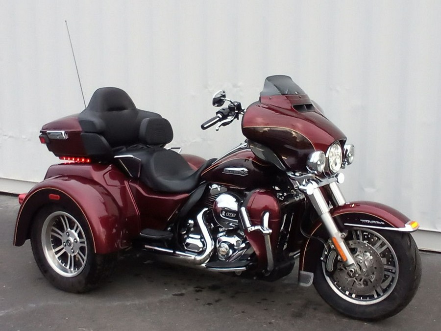 2014 Harley-Davidson® FLHTCUTG - Tri Glide® Ultra