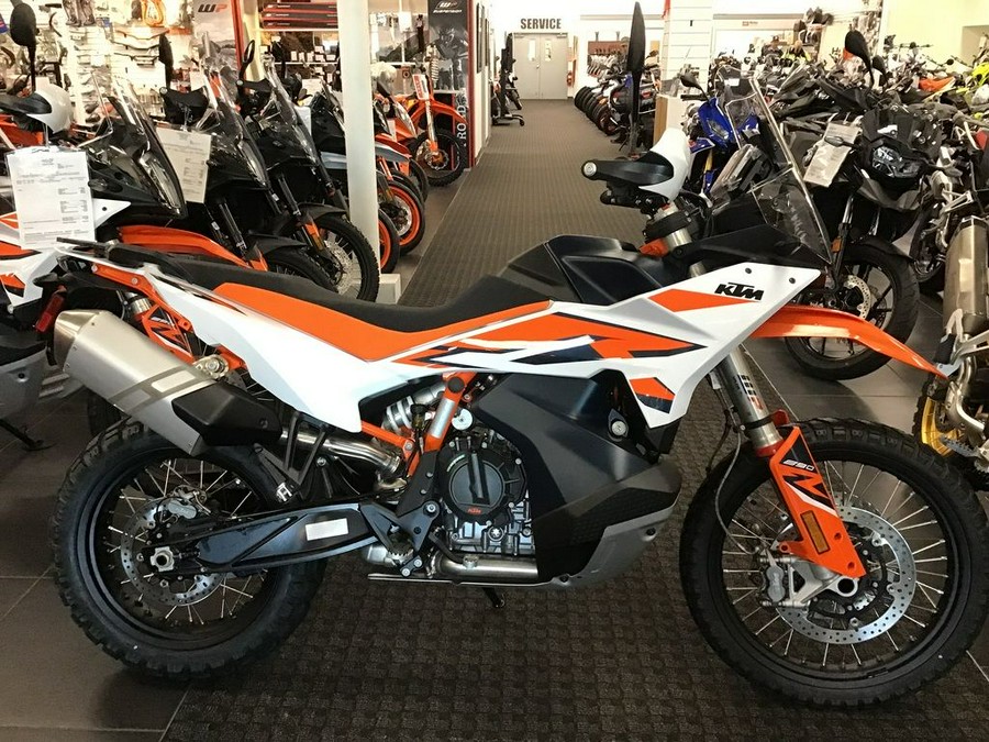 2024 KTM 890 Adventure R