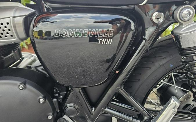 2025 Triumph Bonneville T100 Aluminum / Baja Orange