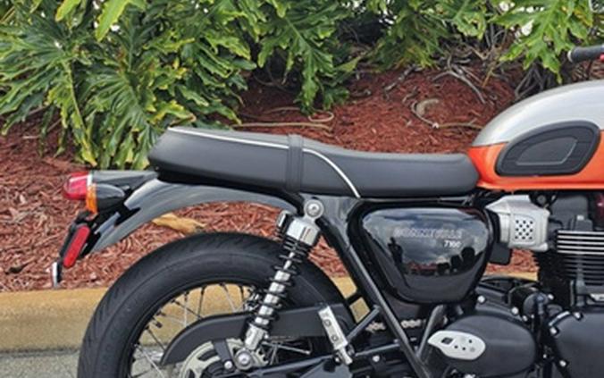 2025 Triumph Bonneville T100 Aluminum / Baja Orange
