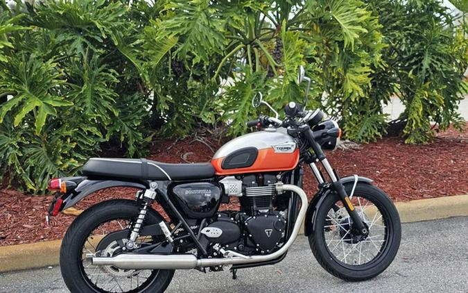 2025 Triumph Bonneville T100 Aluminum / Baja Orange