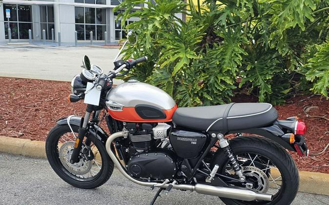 2025 Triumph Bonneville T100 Aluminum / Baja Orange