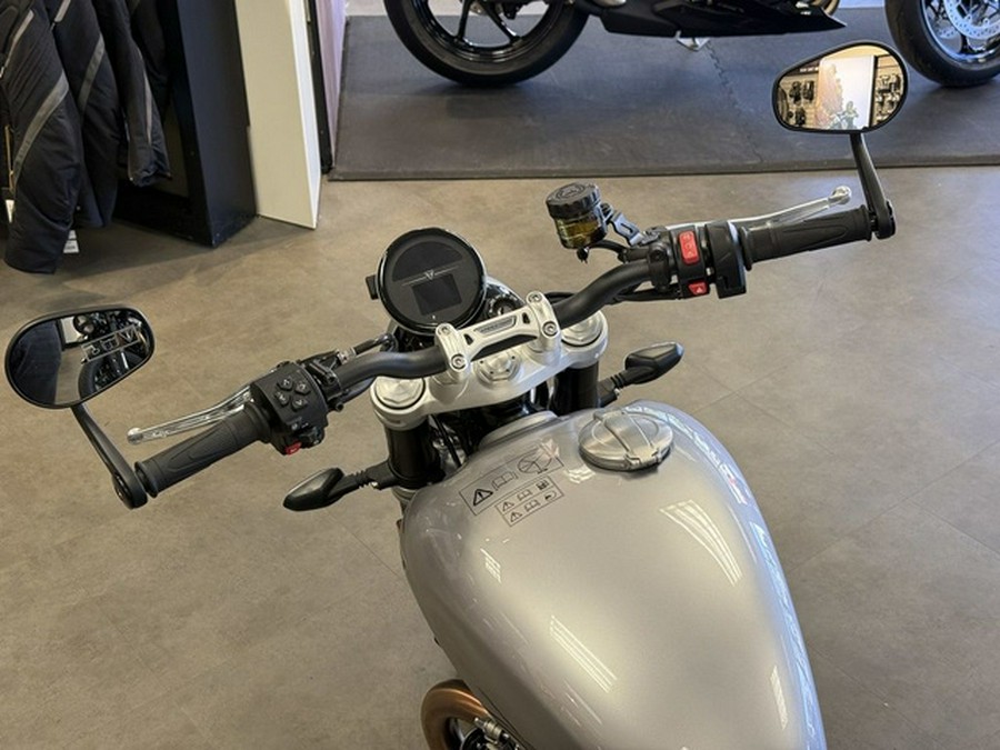 2025 Triumph Speed Twin 1200 Aluminum Silver