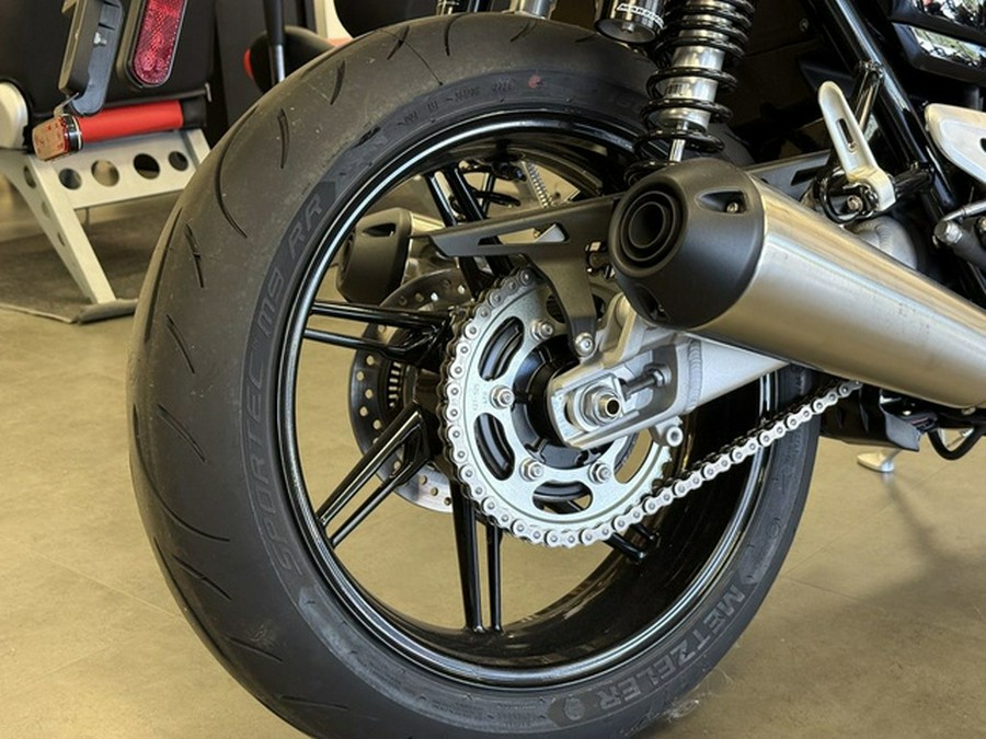 2025 Triumph Speed Twin 1200 Aluminum Silver