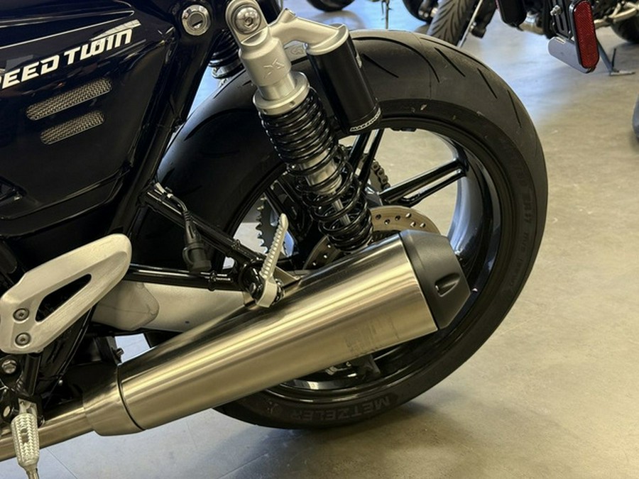 2025 Triumph Speed Twin 1200 Aluminum Silver