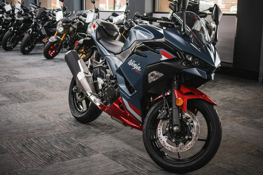 2026 Kawasaki Ninja® 500 ABS Metallic Matte Twilight Blue