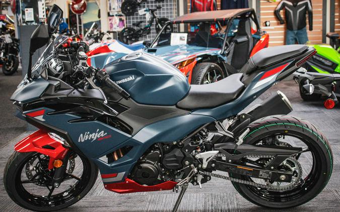 2026 Kawasaki Ninja® 500 ABS Metallic Matte Twilight Blue