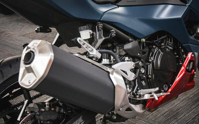 2026 Kawasaki Ninja® 500 ABS Metallic Matte Twilight Blue