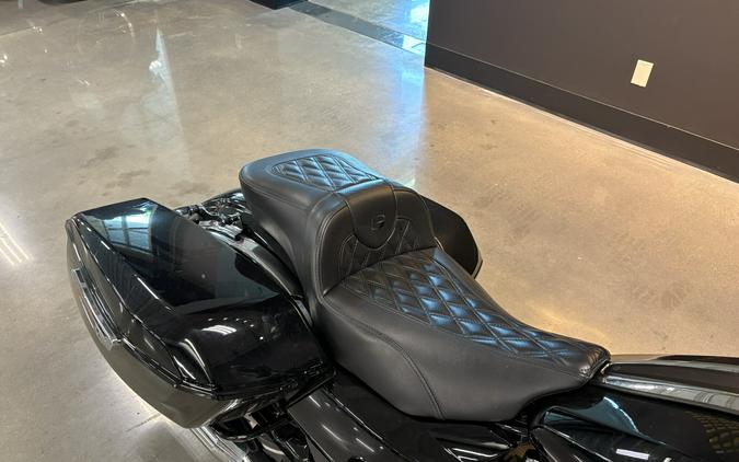 2024 Harley-Davidson® Road Glide® Vivid Black