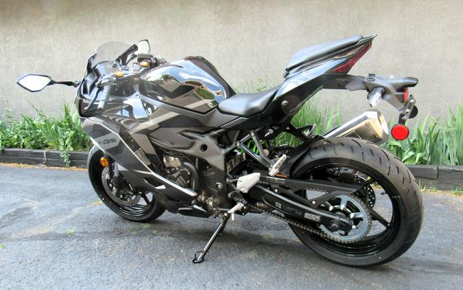2026 Kawasaki Ninja® ZX™-4RR ABS